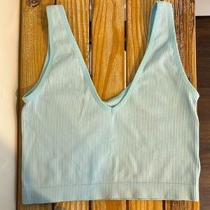 Colsie - Ribbed Deep Neck Crop